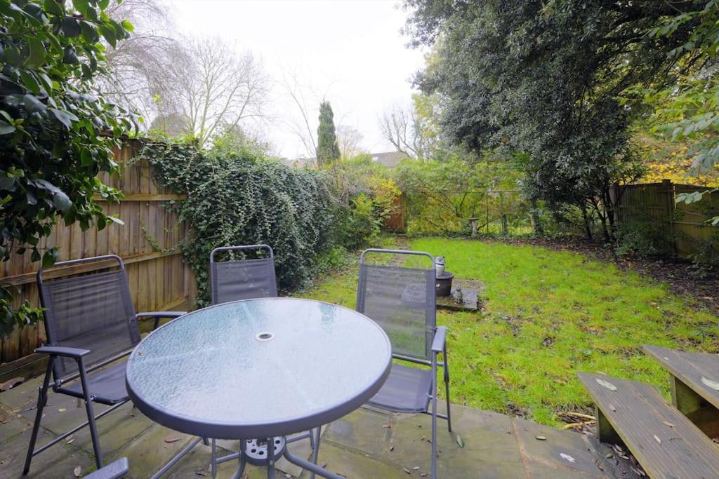 Harry'S House Apartman Watford  Kültér fotó
