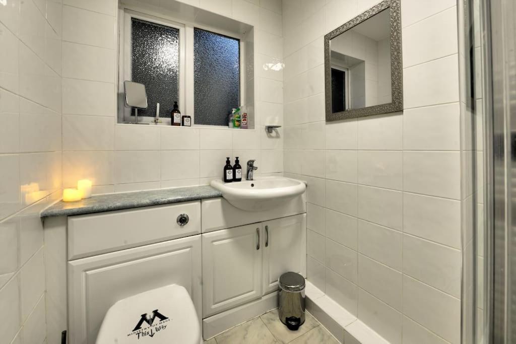 Harry'S House Apartman Watford  Kültér fotó